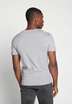 Pier One Hombre 3 PACK - Camiseta Básica - Black, Grey, Green 10 Pier One Hombre 3 PACK - Camiseta Básica - Black, Grey, Green -Pier One Comercio b3e2272097fd45d28e31884f564c0681