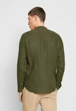 Pier One Hombre Camisa - Olive -Pier One Comercio b5f2b97f5c134a06bac8384a820171ea