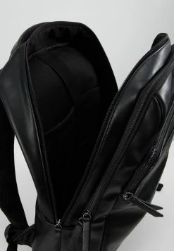 Pier One Hombre Mochila - Black 14 Pier One Hombre Mochila - Black -Pier One Comercio b6417a1161b8423583becb9585ecca21