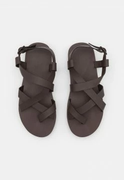 Pier One Hombre Sandalias De Dedo - Dark Brown -Pier One Comercio b76a7b15ba8d4d6dbcf163b288e58293