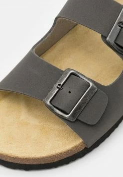 Pier One Hombre UNISEX - Pantuflas - Dark Grey -Pier One Comercio b79c51a86cb445aa888f3ee0244a87c5