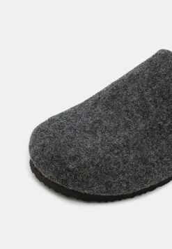 Pier One Unisexo UNISEX - Pantuflas - Dark Grey -Pier One Comercio bc578f590bc64585bea8e183bbc60432