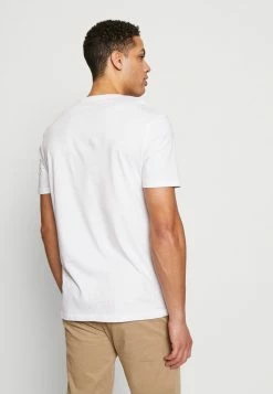 Pier One Hombre Camiseta Estampada - White -Pier One Comercio bec37b72b7de4946ba866279abd061bf