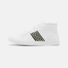 Pier One Hombre Zapatillas Altas - White/gold-coloured 2 Pier One Hombre Zapatillas Altas - White/gold-coloured -Pier One Comercio c250c165a58b4b9da56483204eef3819