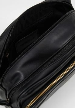 Pier One Hombre Neceser - Black -Pier One Comercio c3ee47e10f7d42718211c077b7c474e8