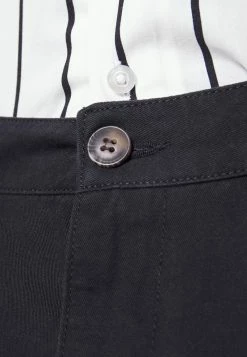 Pier One Hombre 2 PACK - Shorts - Black/olive -Pier One Comercio c8820f9e55d04242888847594dabac20