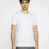 Pier One Hombre Camiseta Estampada - White -Pier One Comercio ca01e554b02044b9b5cb3170c021145a