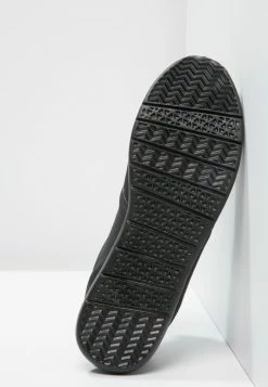 Pier One Hombre Zapatillas - Black -Pier One Comercio d5938759fd0949728587c4d9fdea843f