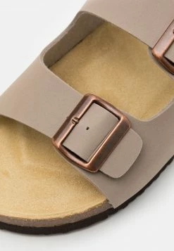 Pier One Hombre UNISEX - Pantuflas - Stone -Pier One Comercio d5c0fe1ddbff427c88656e1c823054a0