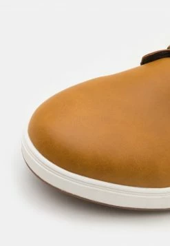 Pier One Hombre Zapatillas Altas - Camel -Pier One Comercio d6a27b6cfbef48a19f686d1d2823bcf8