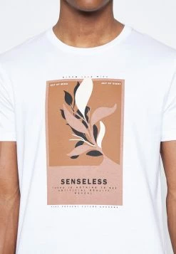 Pier One Hombre LEAF PRINT GRAPHIC T-SHIRT - Camiseta Estampada - White -Pier One Comercio d74d1b566ca849cea1eb87163b10e22b