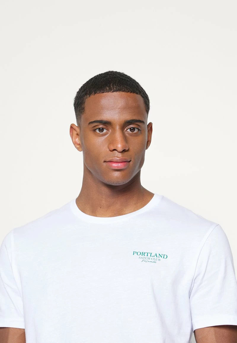 Pier One Hombre GRAPHIC T-SHIRT - Camiseta Estampada - White 9 Pier One Hombre GRAPHIC T-SHIRT - Camiseta Estampada - White - Imagen 7