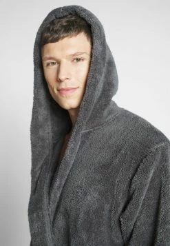 Pier One Hombre Albornoz - Dark Gray -Pier One Comercio d8bc46bac8fa44929b190c5532f01c02