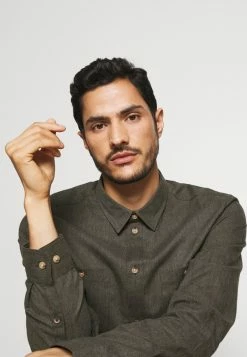 Pier One Hombre Camisa - Mottled Dark Green -Pier One Comercio df4092980bbb453da88a404a57b4e69c