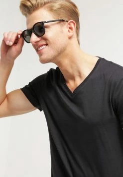 Pier One 2 PACK - Camiseta Básica - White/black, Hombre 11 Pier One 2 PACK - Camiseta Básica - White/black, Hombre -Pier One Comercio e073533816284d398e474fb2d3238a21