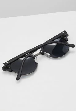 Pier One Unisexo UNISEX - Gafas De Sol - Black 7 Pier One Unisexo UNISEX - Gafas De Sol - Black -Pier One Comercio e0ce900c08ff46c39419aa1554434e37