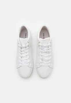 Pier One Unisexo UNISEX - Zapatillas Altas - White -Pier One Comercio e0d2f579655047c8b1425c629df06476