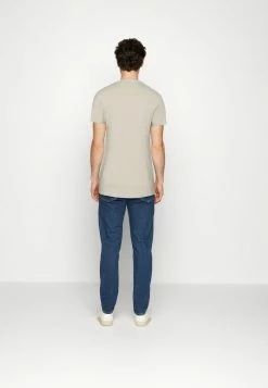 Pier One 3 PACK - Camiseta Básica - Brown/beige/light Blue, Hombre -Pier One Comercio e1f7eb269c2047ae856ab76bdf13428a