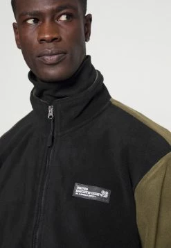 Pier One Hombre Forro Polar - Black/olive 13 Pier One Hombre Forro Polar - Black/olive -Pier One Comercio e7eb3b16a49c4d3b9a8af98dc8007f3d