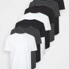 Pier One Hombre 7 PACK - Camiseta Básica - Mottled Dark Grey/white/black -Pier One Comercio e7f6e83a5fc54fbaaa5e7624e6a8a452