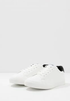 Pier One UNISEX - Zapatillas - White, Hombre 10 Pier One UNISEX - Zapatillas - White, Hombre -Pier One Comercio eab08c48b6fa457f871b0b4f56cf5e34