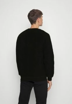 Pier One Hombre Forro Polar - Black 9 Pier One Hombre Forro Polar - Black -Pier One Comercio ef410f4084fb4f02a92b5fba1f8de101