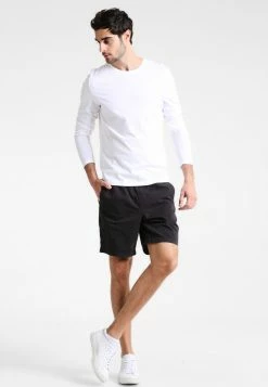Pier One Hombre Shorts - Black -Pier One Comercio efe5fa974805461aa65ececaca43326e