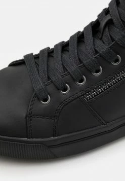 Pier One Hombre Zapatillas Altas - Black -Pier One Comercio f01ae37c752e4851b7fe4aca549e5193