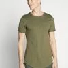 Pier One Hombre Camiseta Básica - Oliv -Pier One Comercio f0fa0d30922f42439c2b34bdcbdfb7ae