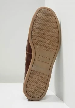 Pier One Hombre Náuticos - Brown -Pier One Comercio f153a9101b98405fae9ff584df8cf17e