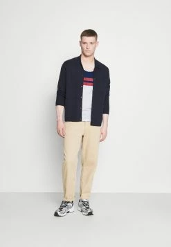 Pier One Hombre Top - Dark Blue -Pier One Comercio f3d07460789e4289b5cac50e1736cf7a