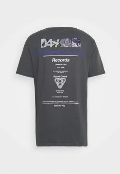 Pier One Hombre Camiseta Estampada - Dark Grey -Pier One Comercio f464e048ed9e49a2b2d1fbcc1f3bfbfe