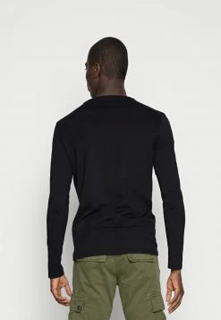 Pier One Hombre 2 PACK - Camiseta De Manga Larga - Black 9 Pier One Hombre 2 PACK - Camiseta De Manga Larga - Black -Pier One Comercio f9dd2c367aa54e60a50b46674e02c572